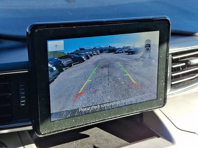 Certified 2022 Ford Explorer XLT w/ Equipment Group 202A image 19