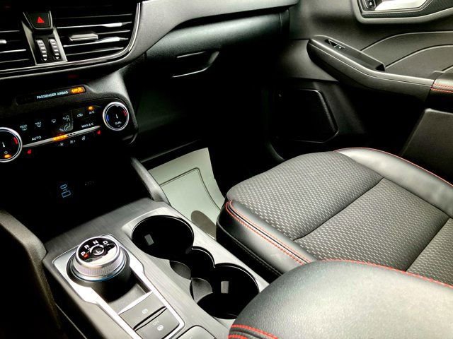 Certified 2023 Ford Escape ST-Line image 24