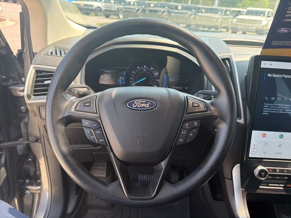 Certified 2023 Ford Edge SE w/ Black Appearance Package AWD/4WD image 17