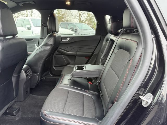 Certified 2024 Ford Escape ST-Line w/ Tech Pack #1 AWD/4WD image 10