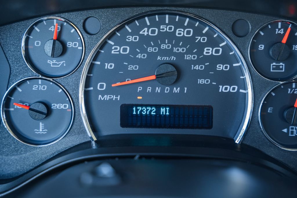 Used 2023 GMC Savana 2500 image 46