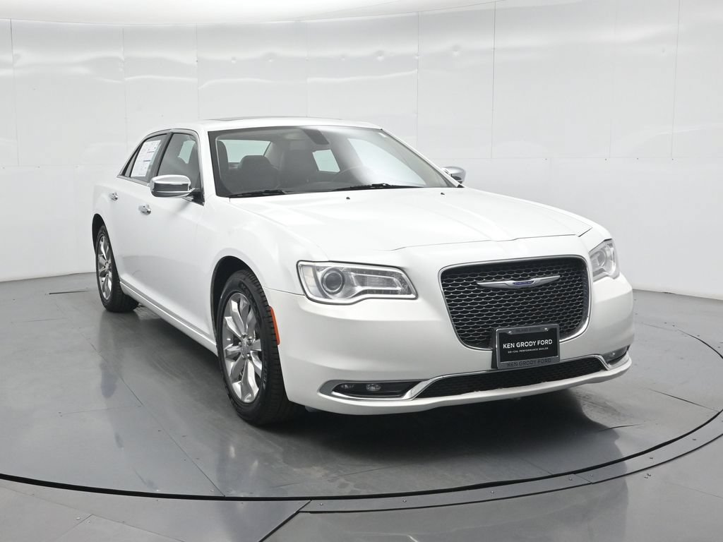 Used 2020 Chrysler 300 Limited AWD/4WD image 44