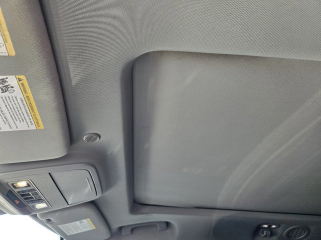 Certified 2022 Ford Explorer XLT w/ Equipment Group 202A image 24