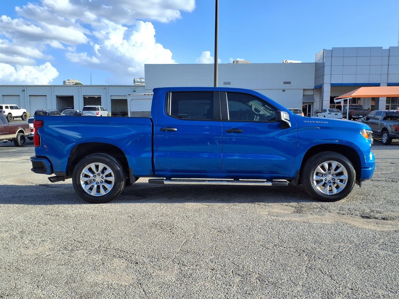Used 2024 Chevrolet Silverado 1500 Custom RWD image 5