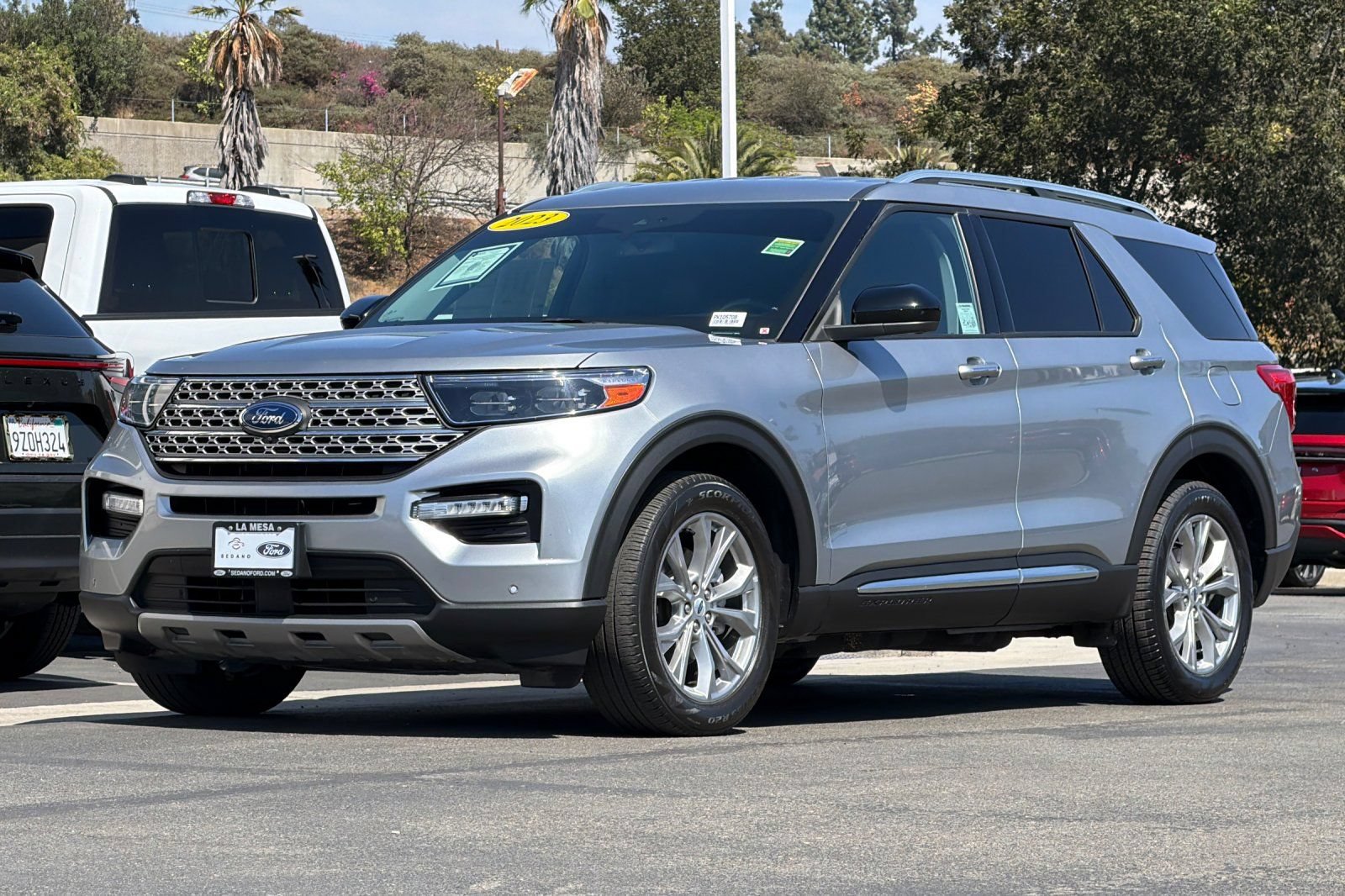 Certified 2023 Ford Explorer Limited RWD image 7