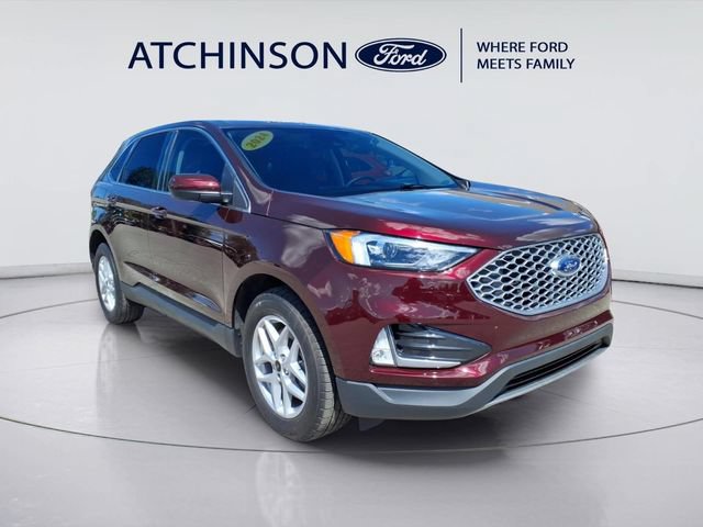 Certified 2024 Ford Edge SEL w/ Convenience Package AWD/4WD image 3