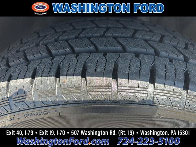Used 2025 Chrysler Pacifica Select FWD image 10