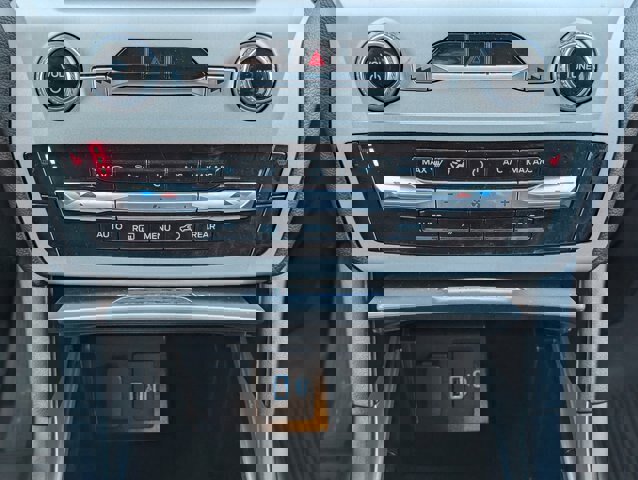 Certified 2024 Ford Explorer XLT image 27