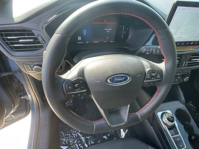 Certified 2023 Ford Escape ST-Line w/ Tech Pack #1 AWD/4WD image 16