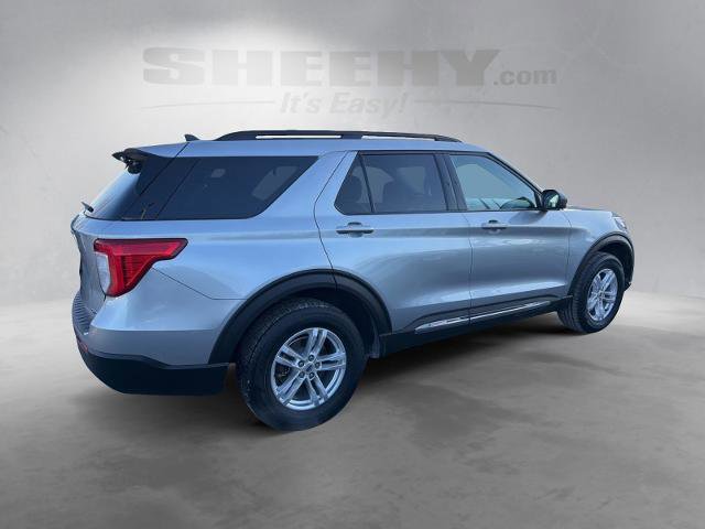 Certified 2022 Ford Explorer XLT w/ Equipment Group 202A image 4
