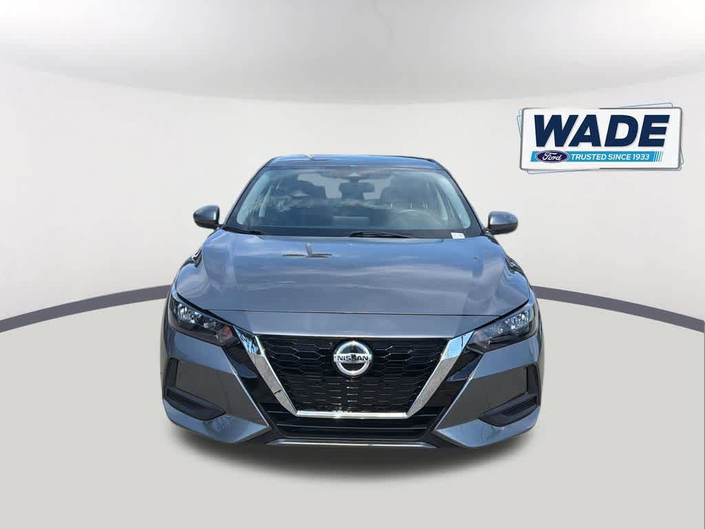 Used 2022 Nissan Sentra SV FWD image 2