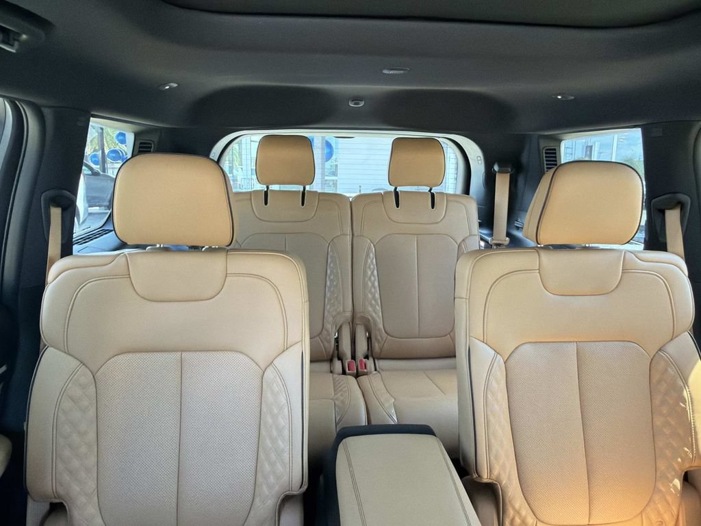 Used 2025 Jeep Grand Cherokee L Summit AWD/4WD image 11