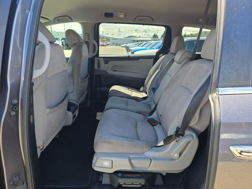 Used 2019 Honda Odyssey EX image 16