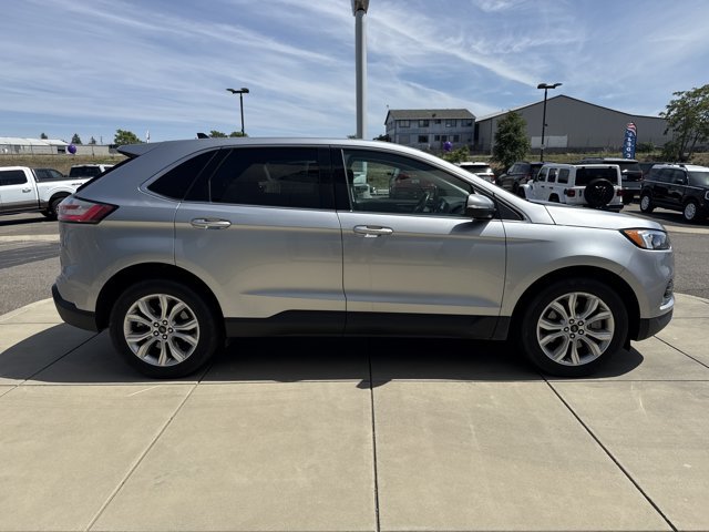 Certified 2024 Ford Edge Titanium AWD/4WD image 6