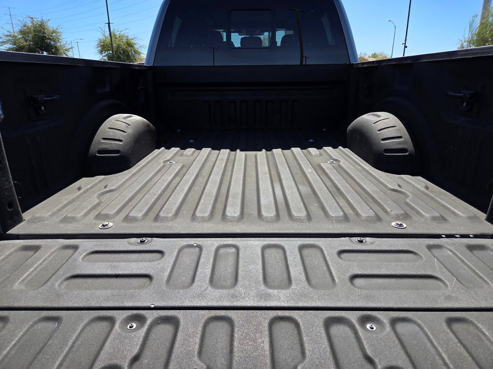 Certified 2021 Ford F250 Platinum w/ FX4 Off-Road Package AWD/4WD image 14