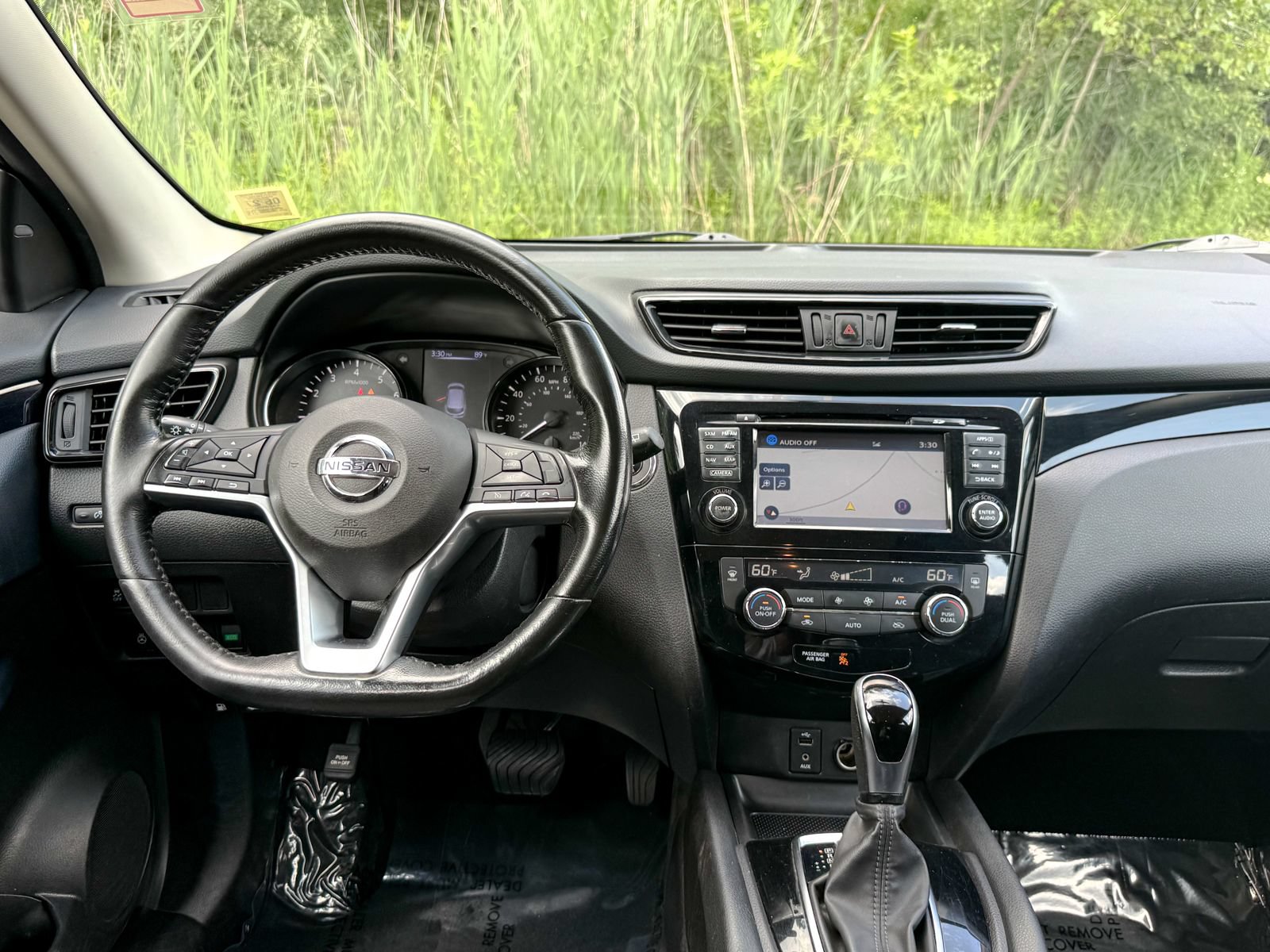 Used 2017 Nissan Rogue Sport SV w/ SV Premium Package AWD/4WD image 21