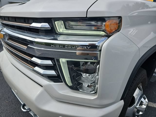 Used 2022 Chevrolet Silverado 3500 High Country w/ Safety Package II AWD/4WD image 34