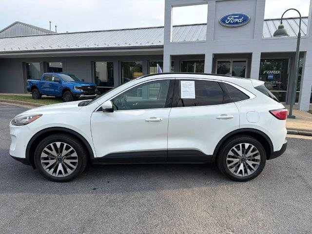 Certified 2020 Ford Escape Titanium w/ Titanium Premium Package 2.0 AWD/4WD image 2