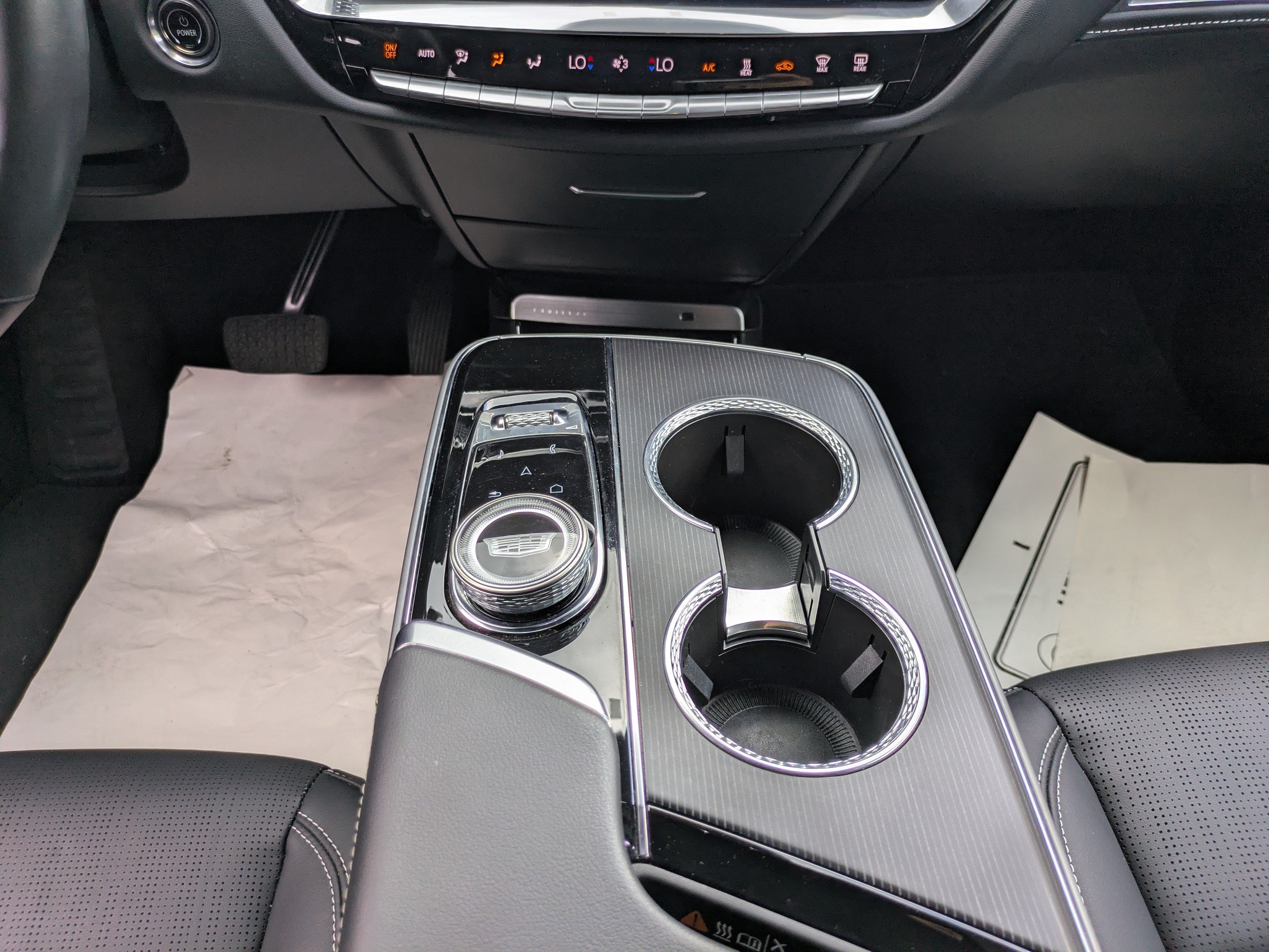Used 2024 Cadillac Lyriq Luxury RWD image 18