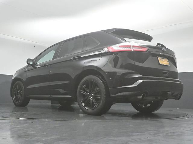 Certified 2021 Ford Edge ST-Line w/ Class II Trailer Tow Package image 10