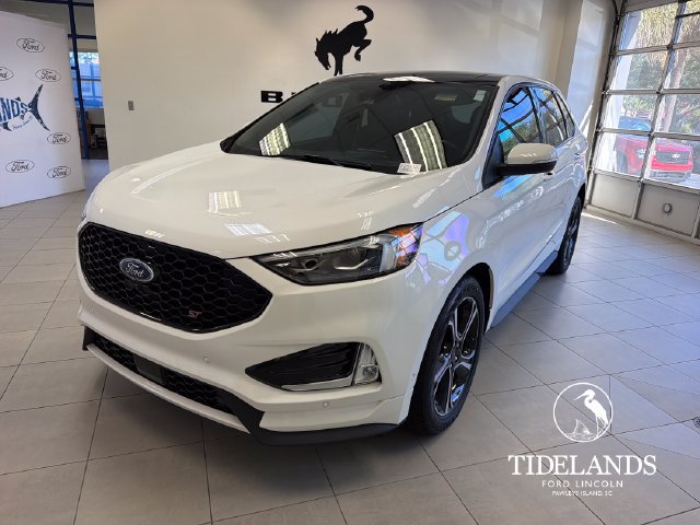 Certified 2022 Ford Edge ST w/ Equipment Group 401A AWD/4WD image 4