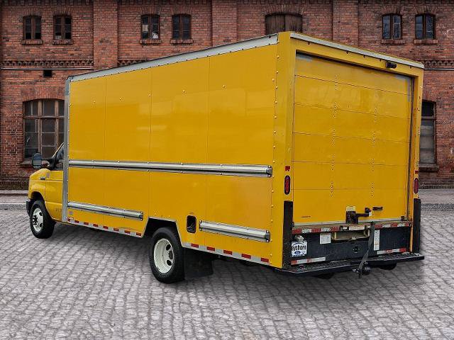 Certified 2021 Ford E-350 and Econoline 350 Super Duty RWD image 6