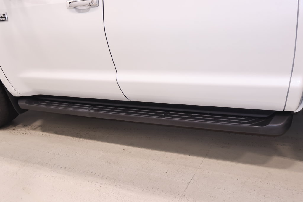 Used 2021 Toyota Tundra Platinum AWD/4WD image 45