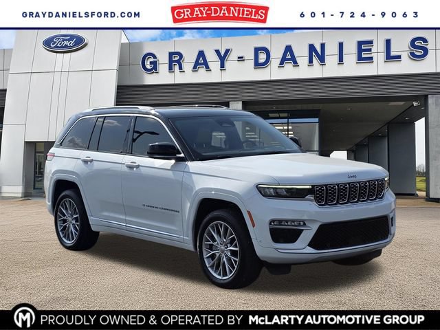 Used 2023 Jeep Grand Cherokee Summit w/ Luxury Tech Group V RWD image 1