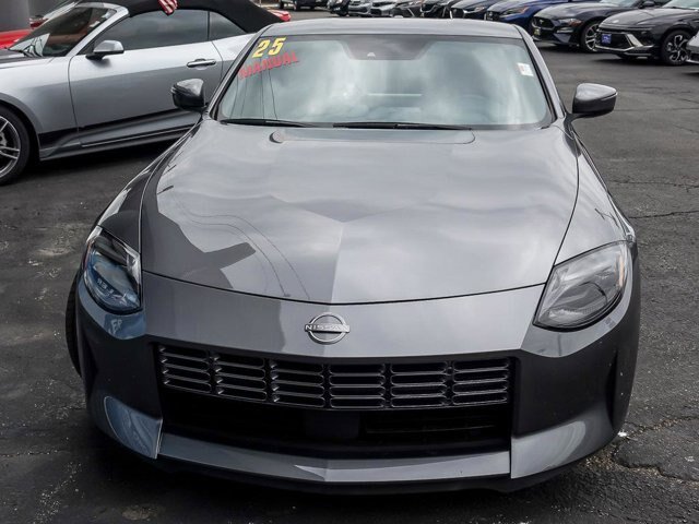 Used 2025 Nissan Z Performance w/ Floor Mat Package RWD image 5