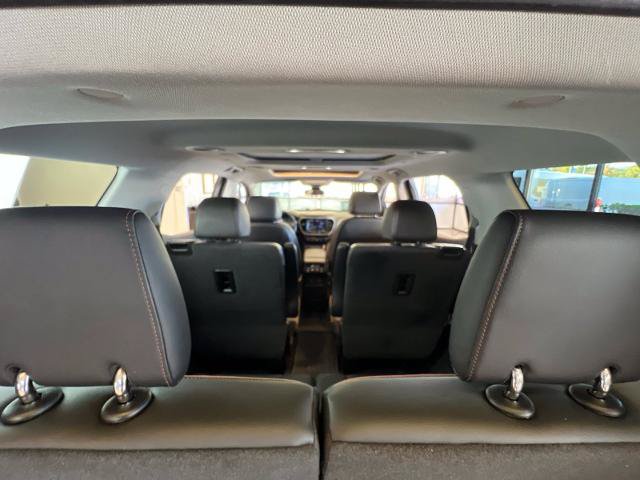 Used 2022 GMC Acadia AT4 AWD/4WD image 37