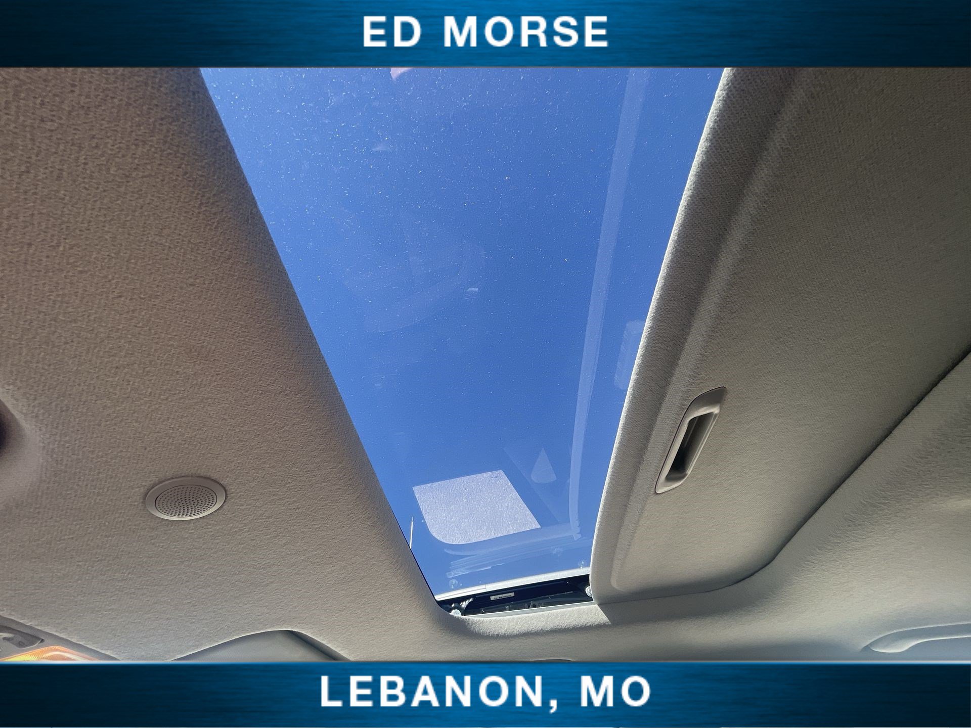 Used 2025 Hyundai Venue SEL FWD image 18