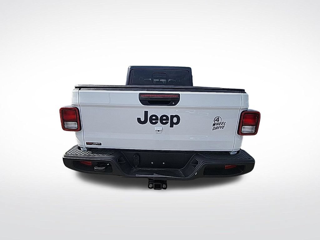 Used 2022 Jeep Gladiator Sport AWD/4WD image 6