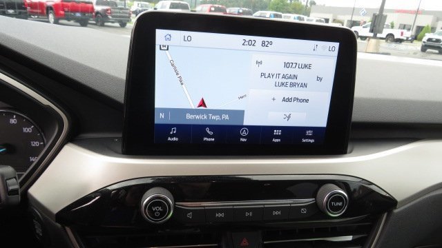 Certified 2022 Ford Escape SE w/ SE Sport Appearance Package image 13