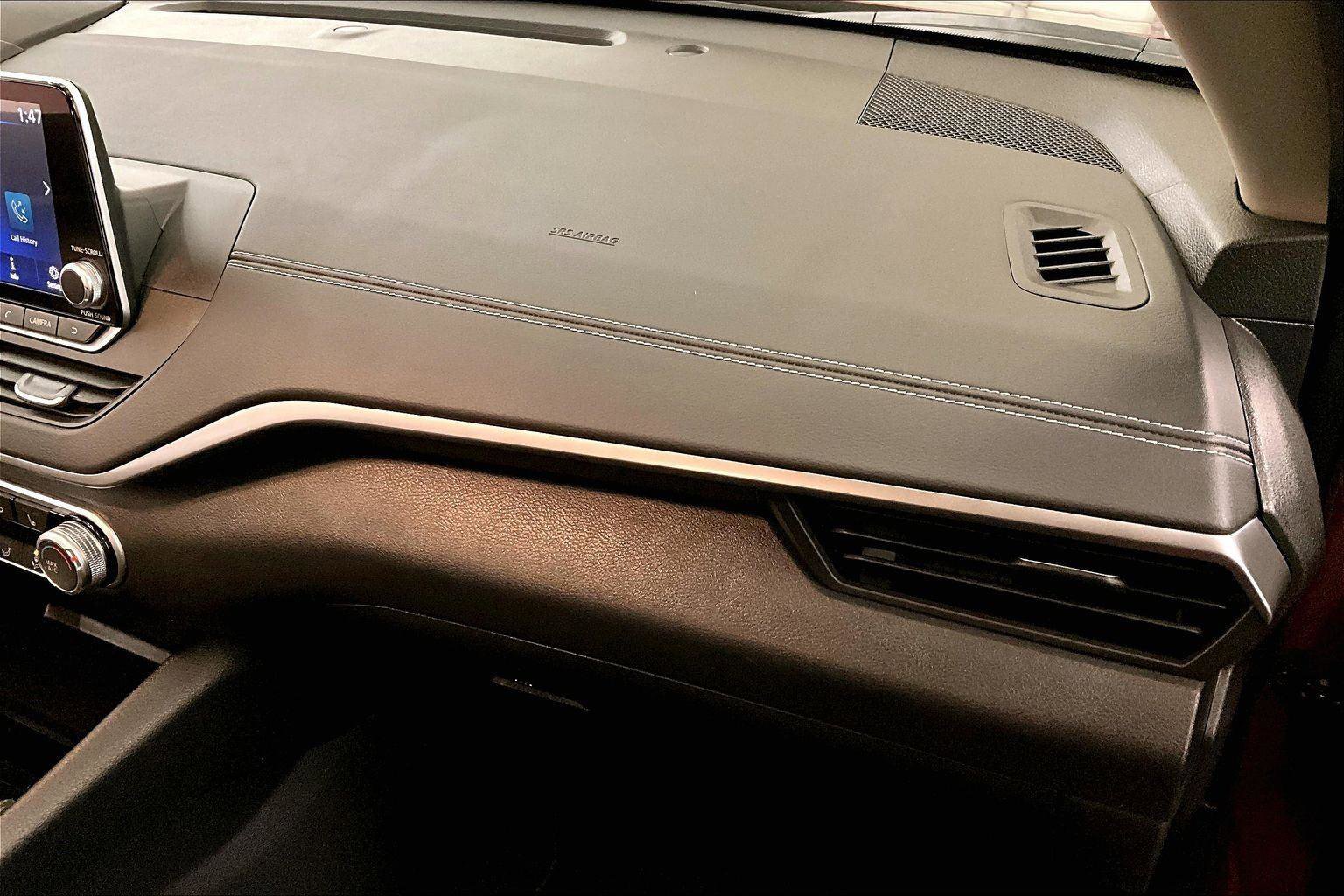 Used 2021 Nissan Altima 2.5 SV w/ SV Premium Package image 15