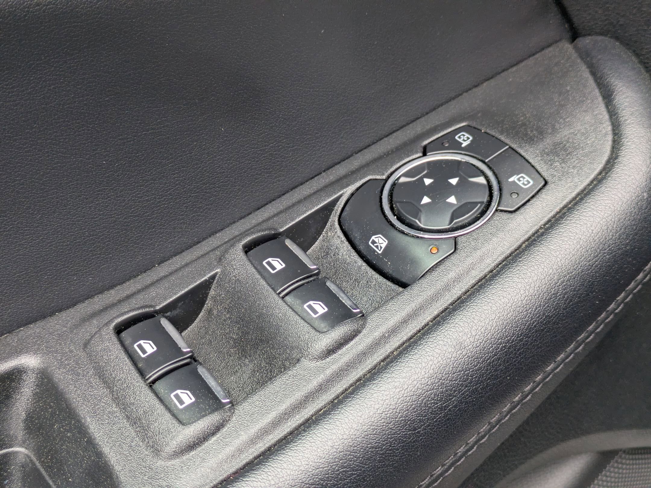 Certified 2023 Ford Edge SEL w/ Convenience Package image 11