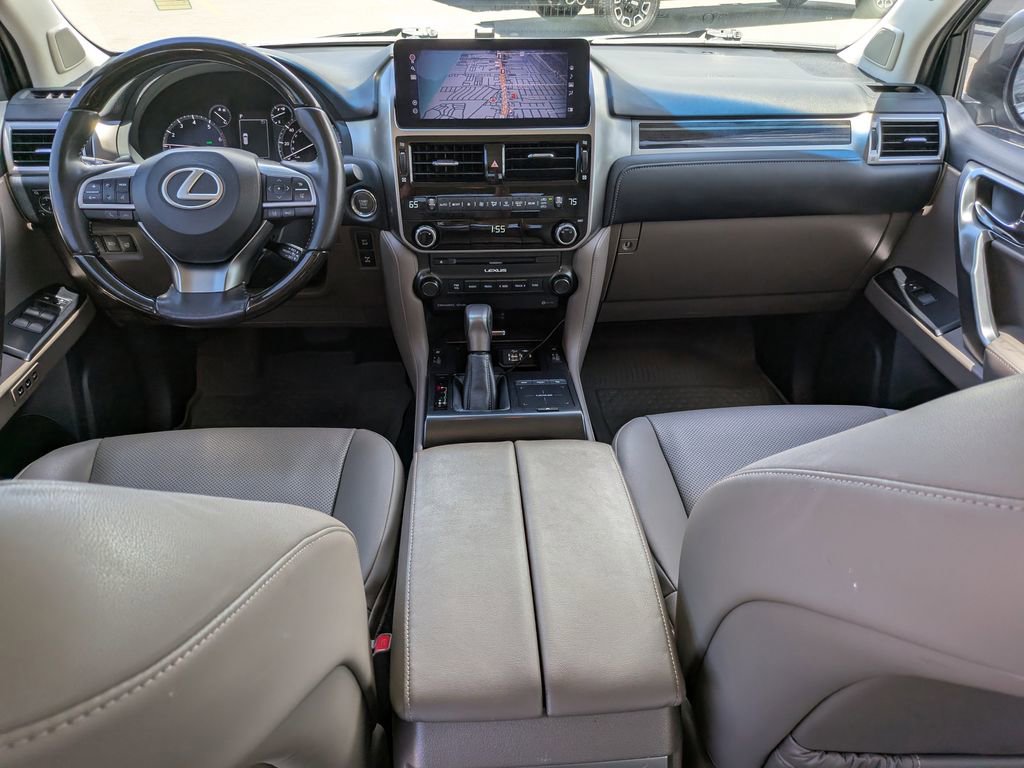 Used 2023 Lexus GX 460 Premium w/ Premium Package AWD/4WD image 11