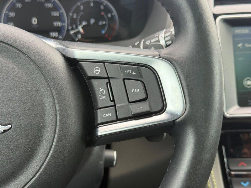 Used 2017 Jaguar F-PACE R-Sport AWD/4WD image 19