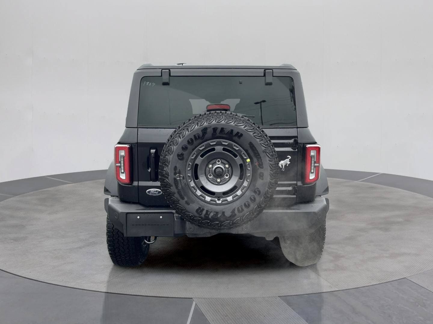 Certified 2025 Ford Bronco Outer Banks w/ Sasquatch Package AWD/4WD image 10