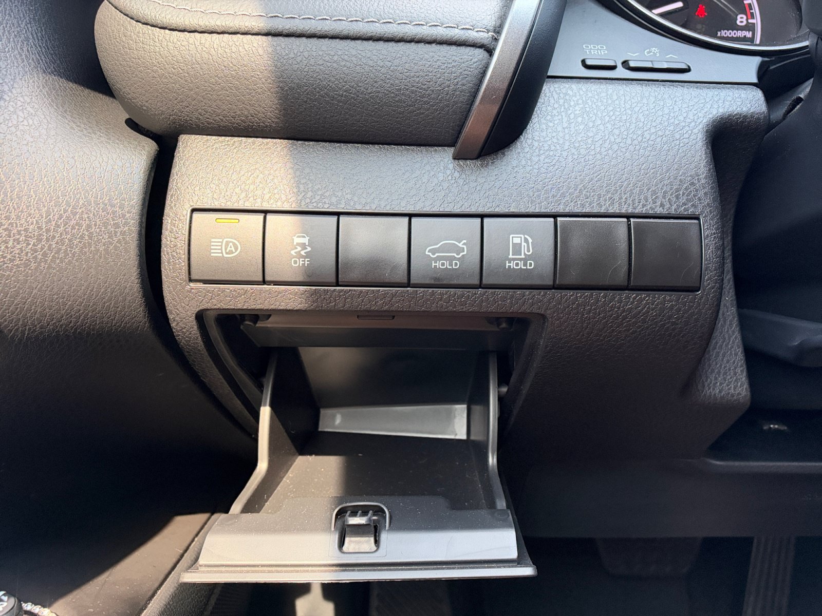 Used 2023 Toyota Camry SE w/ Convenience Package FWD image 21