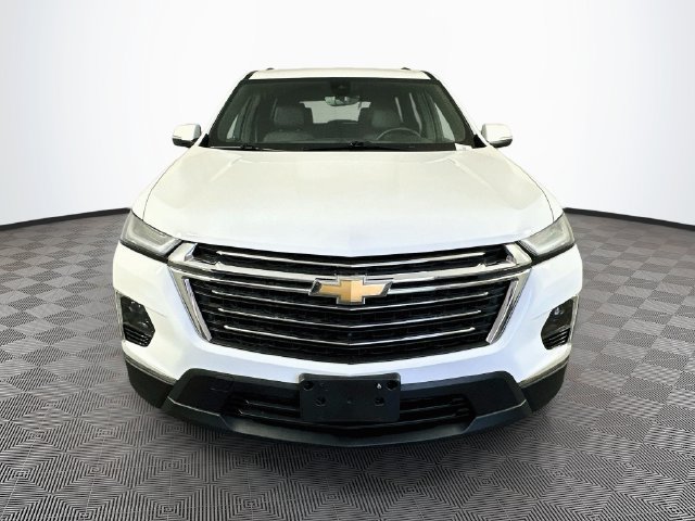 Used 2023 Chevrolet Traverse LT w/ LT Premium Package AWD/4WD image 5
