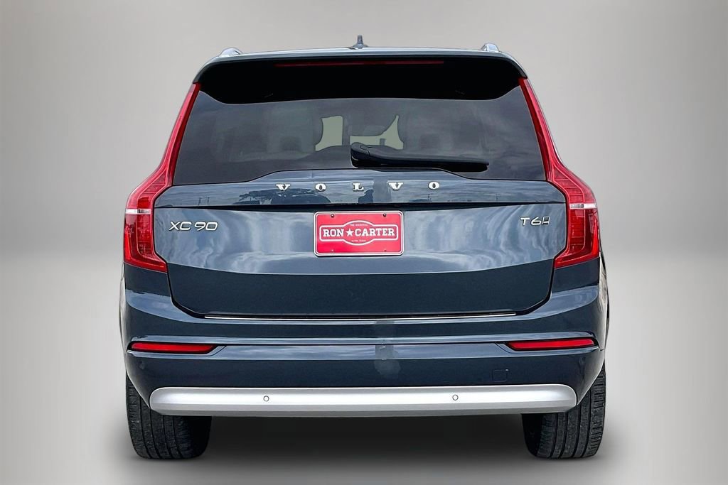 Used 2022 Volvo XC90 T6 Momentum w/ Advanced Package image 3