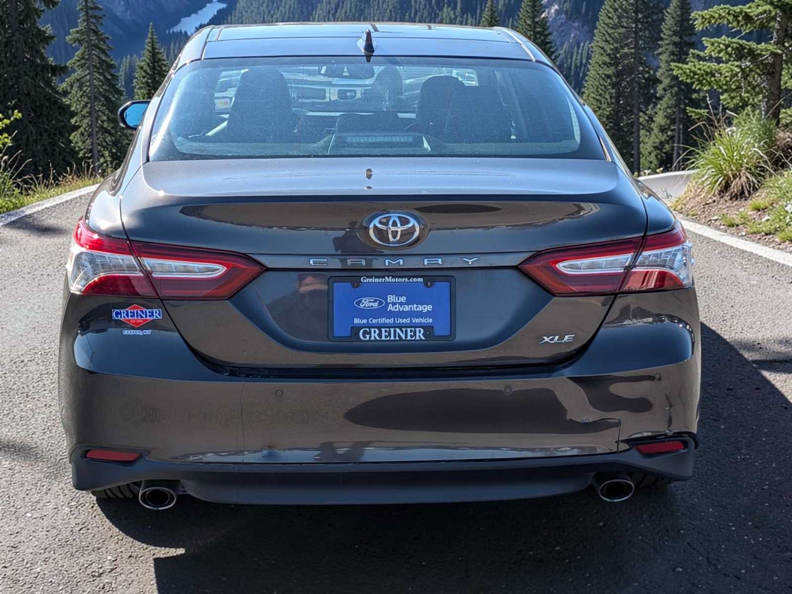 Used 2018 Toyota Camry XLE FWD image 5