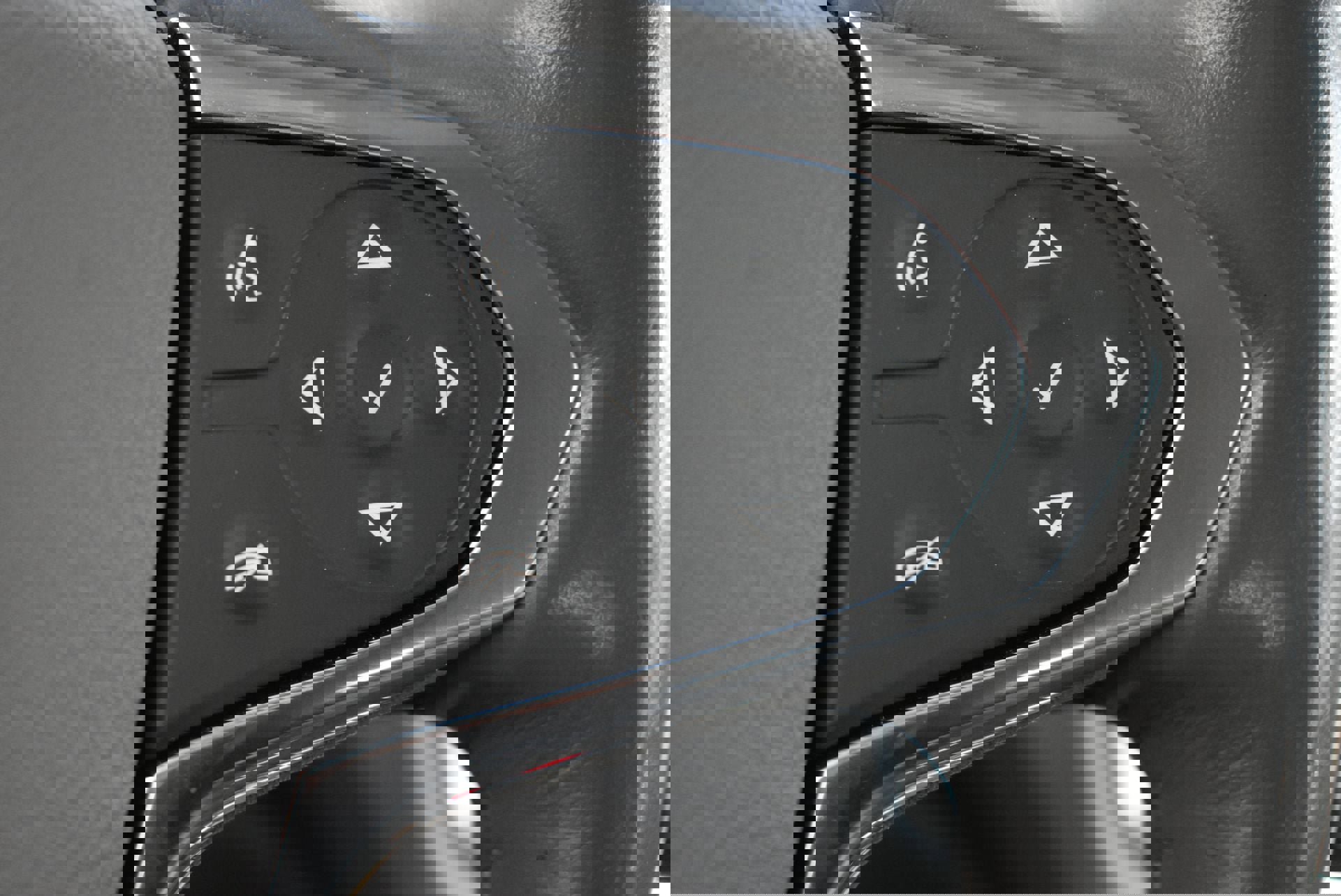 Used 2020 Chevrolet Traverse Premier image 22