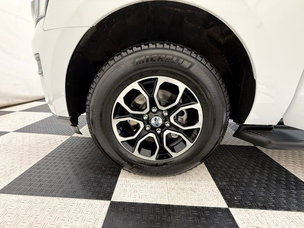 Certified 2023 Ford Expedition XLT image 11