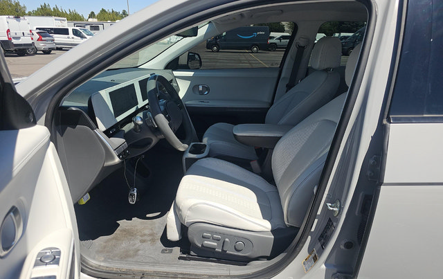 Used 2024 Hyundai Ioniq 5 Limited AWD/4WD image 5