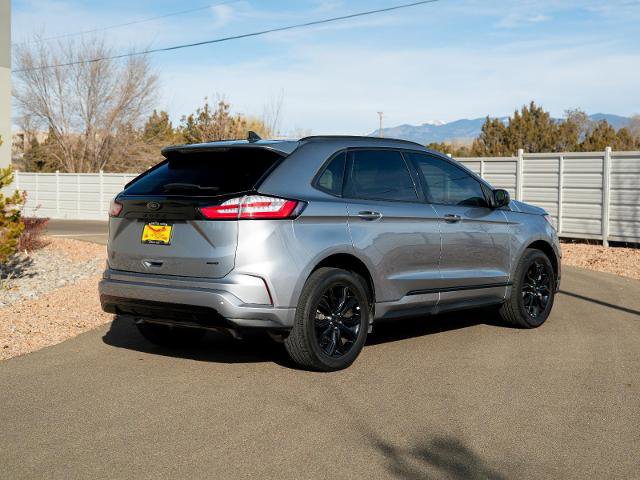 Certified 2024 Ford Edge SE w/ Black Appearance Package image 6