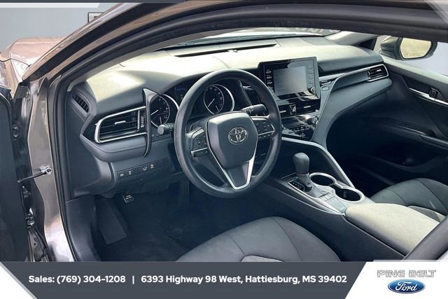 Used 2024 Toyota Camry LE image 12