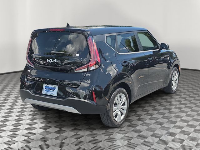 Used 2024 Kia Soul LX FWD image 6