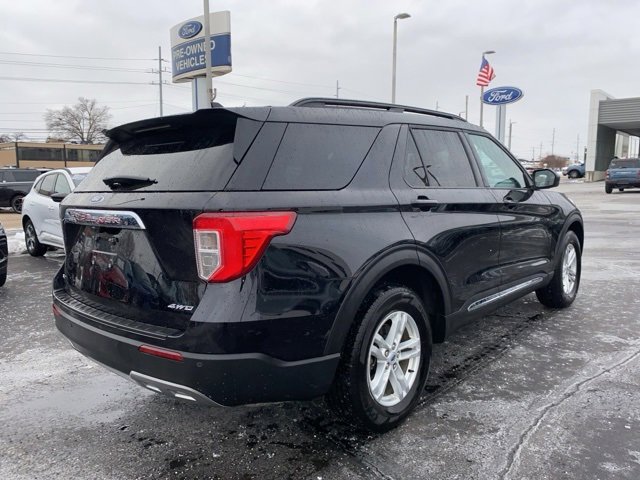 Certified 2023 Ford Explorer XLT w/ Equipment Group 202A image 5