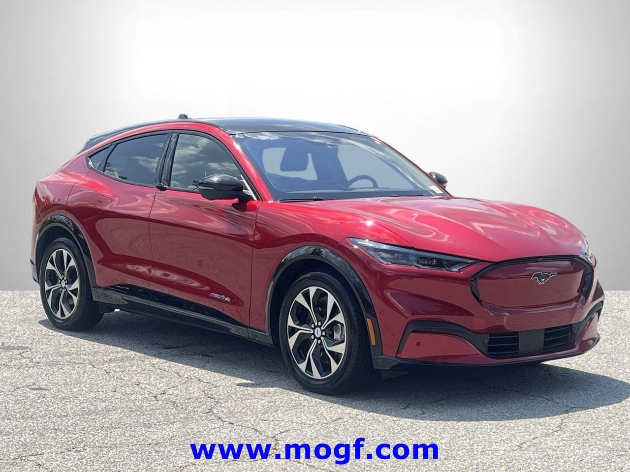 Certified 2023 Ford Mustang Mach-E Premium AWD/4WD image 4